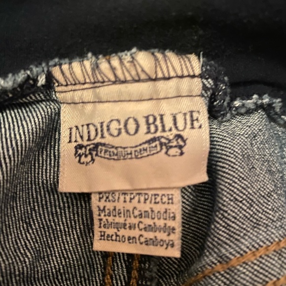 Maternity Blue Jeans - Picture 5 of 5